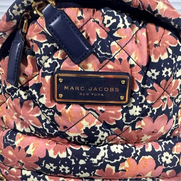 Marc Jacobs Backpack - Quilted Floral Nylon - Pink and Blue Excellent Condition - Picture 2 of 15